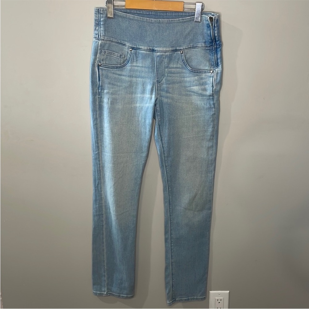 Spanks signature straight zip waist jeans